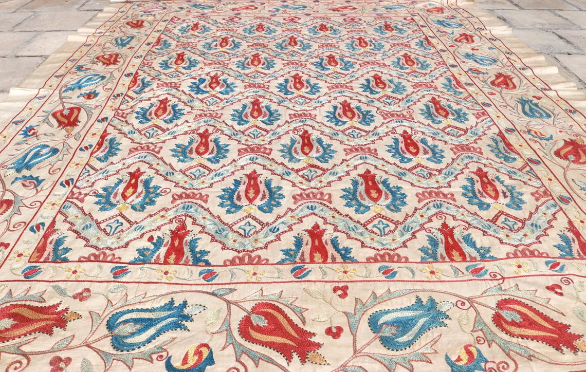 MS1624-76 Uzbek Suzani Embroidery. Unique and Distinctive Handmade Suzani.