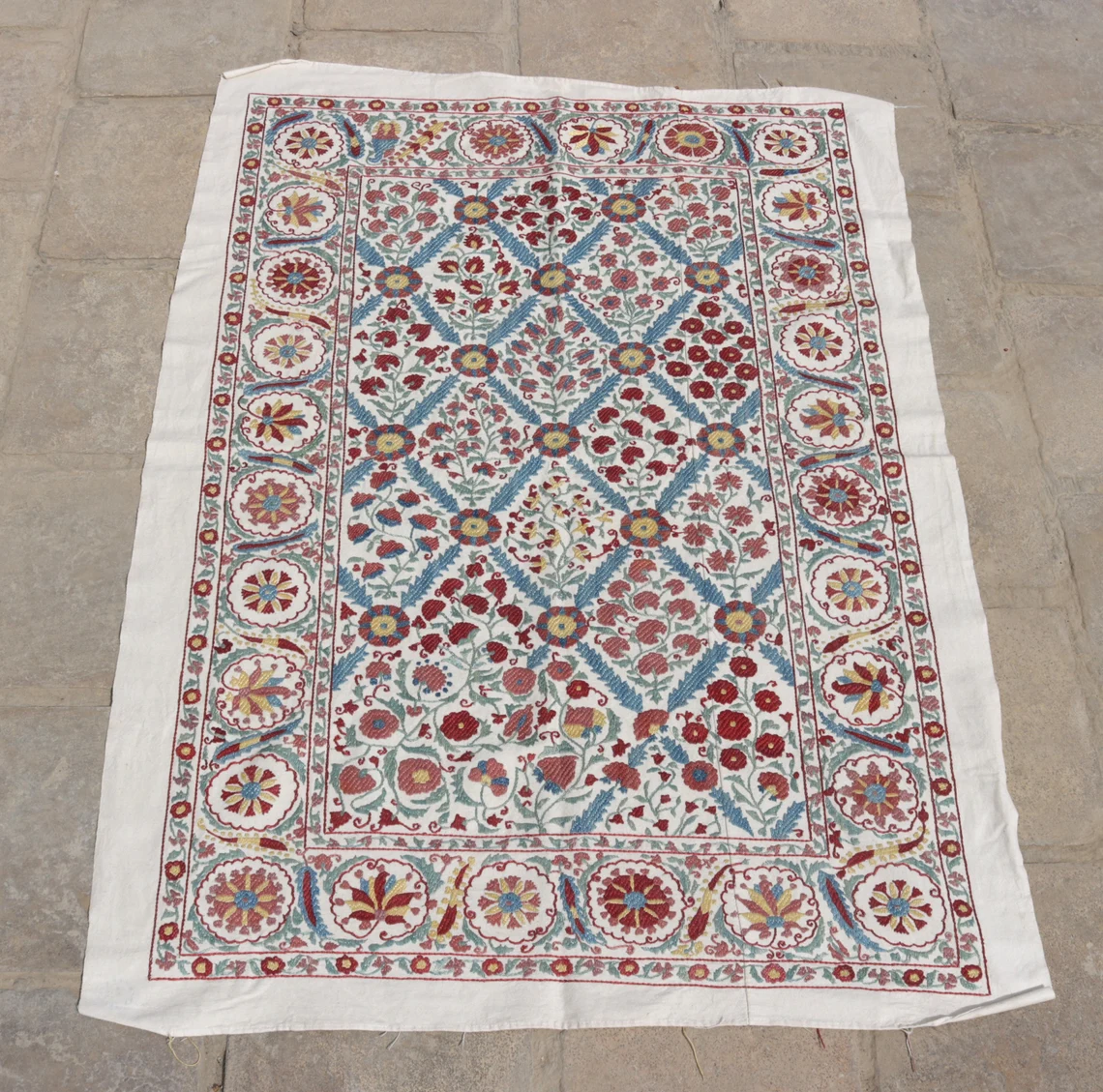 Suzani Embroidery. Unique and Distinctive Handmade Suzani