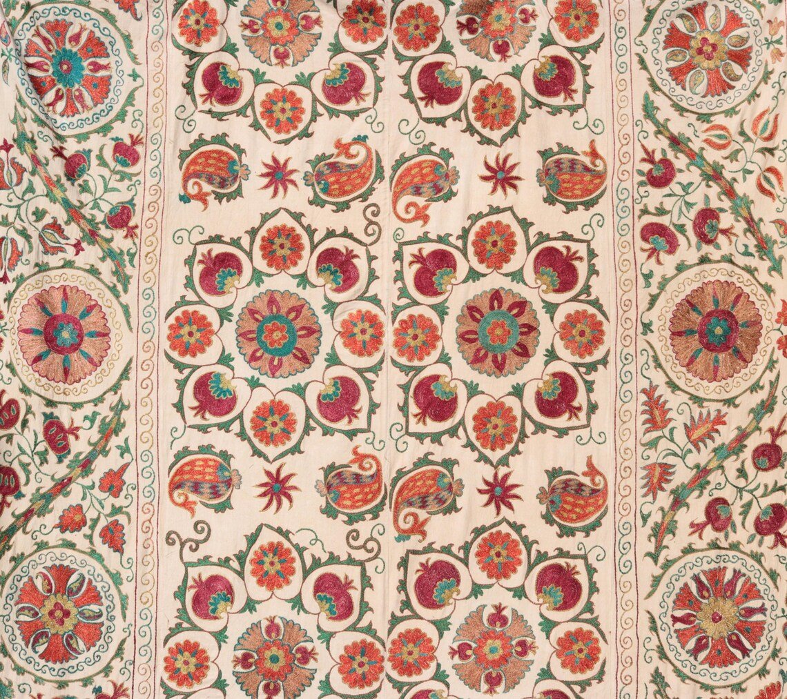 Uzbek Suzani Embroidery. Exquisite Handmade Suzani.