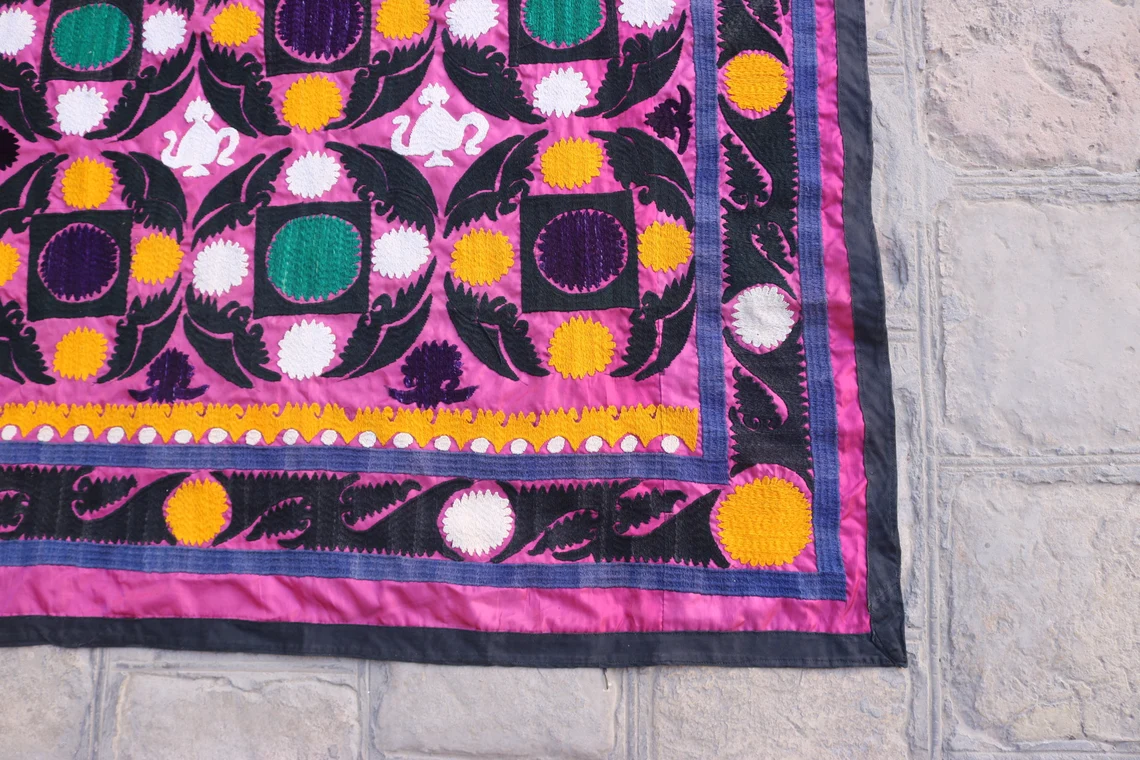 Suzani Vintage Boho Wall Decor, Uzbek Handmade Silk Embroidery, Suzani Fabric, Ethnic Wall hanging,Tapestry, Suzani Bedcover, Tablecloth