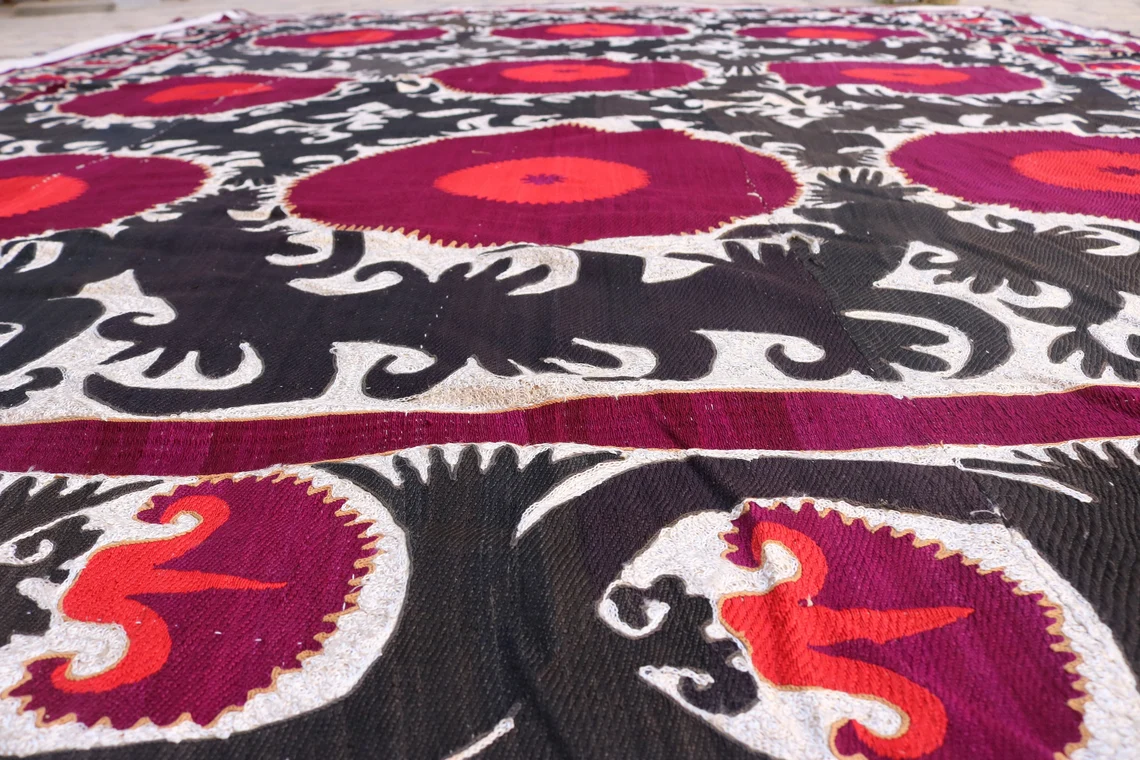 Vintage Giant Uzbek, Samarkand (Urgut) handmade embroidery suzani. Bedspread, Bedcover, Wall hanging, tablecloth.