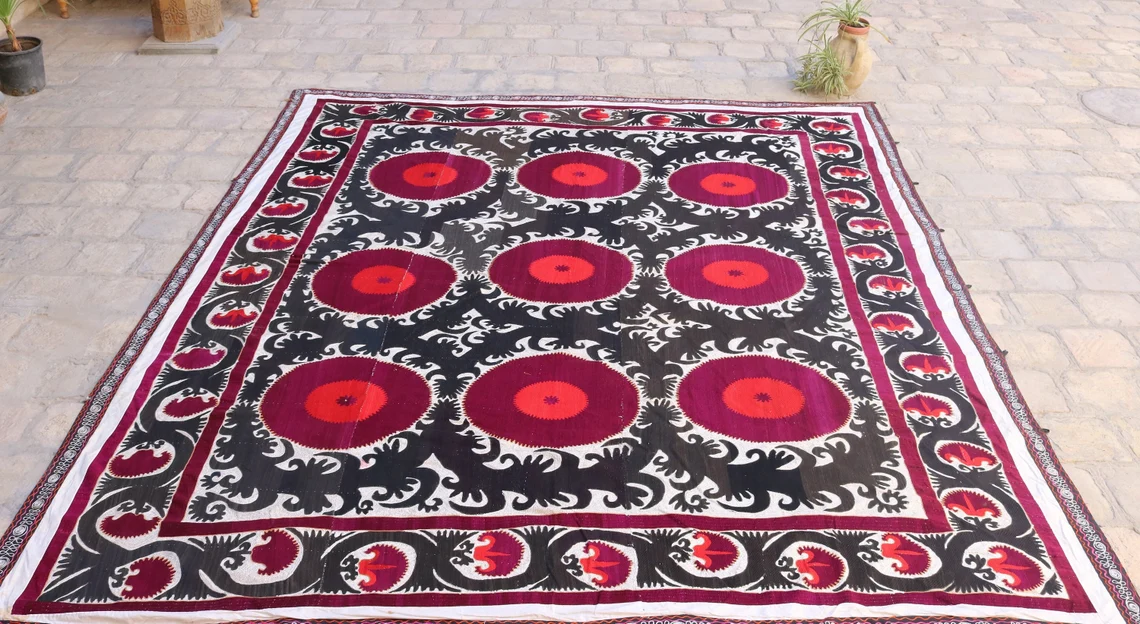 Vintage Giant Uzbek, Samarkand (Urgut) handmade embroidery suzani. Bedspread, Bedcover, Wall hanging, tablecloth.