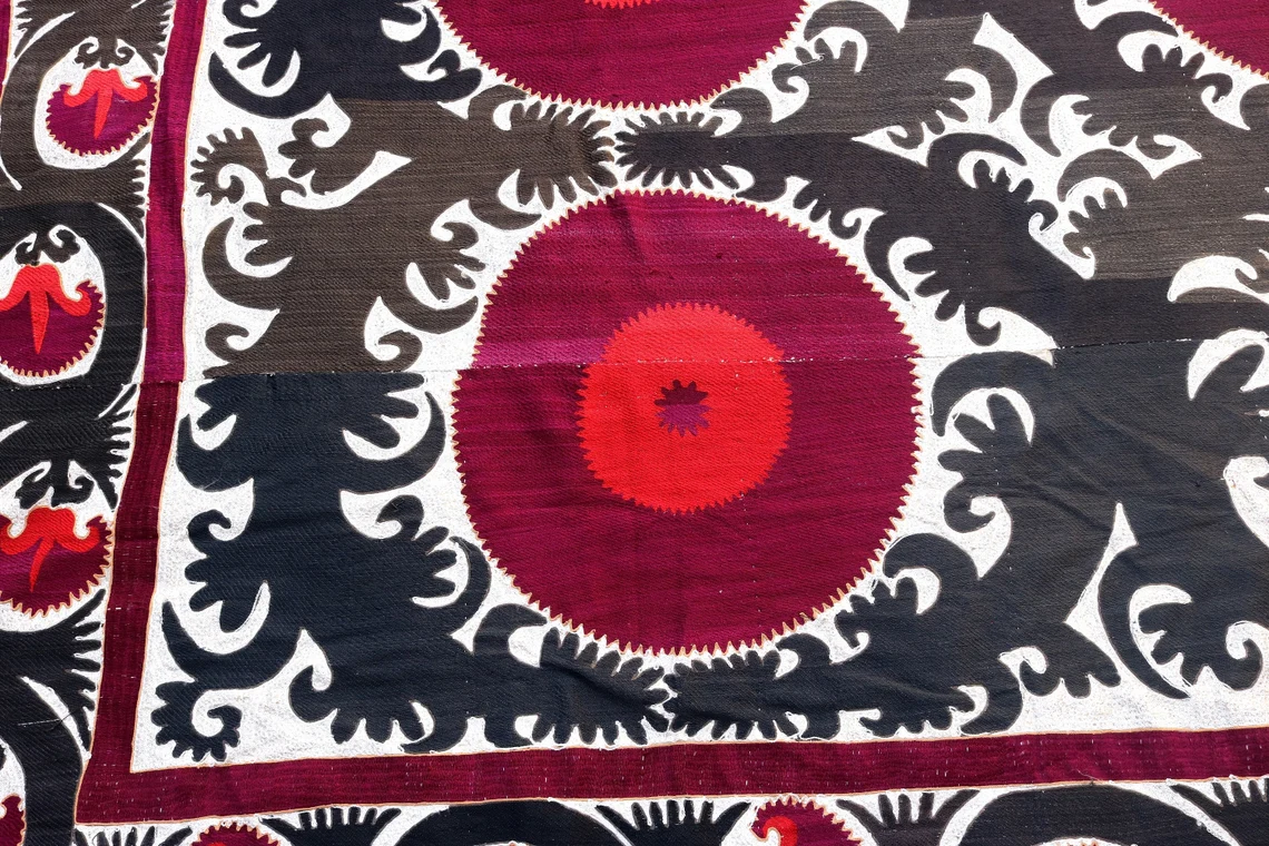 Vintage Giant Uzbek, Samarkand (Urgut) handmade embroidery suzani. Bedspread, Bedcover, Wall hanging, tablecloth.