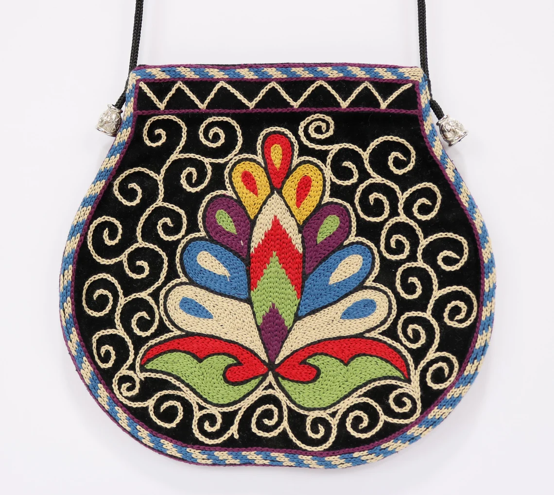 Suzani clutch, suzani purse, evening clutch. Shoulder Bag, Uzbek suzani clutch. Suzani motive hand clutch. Suzani totes. Decorative clutchs.
