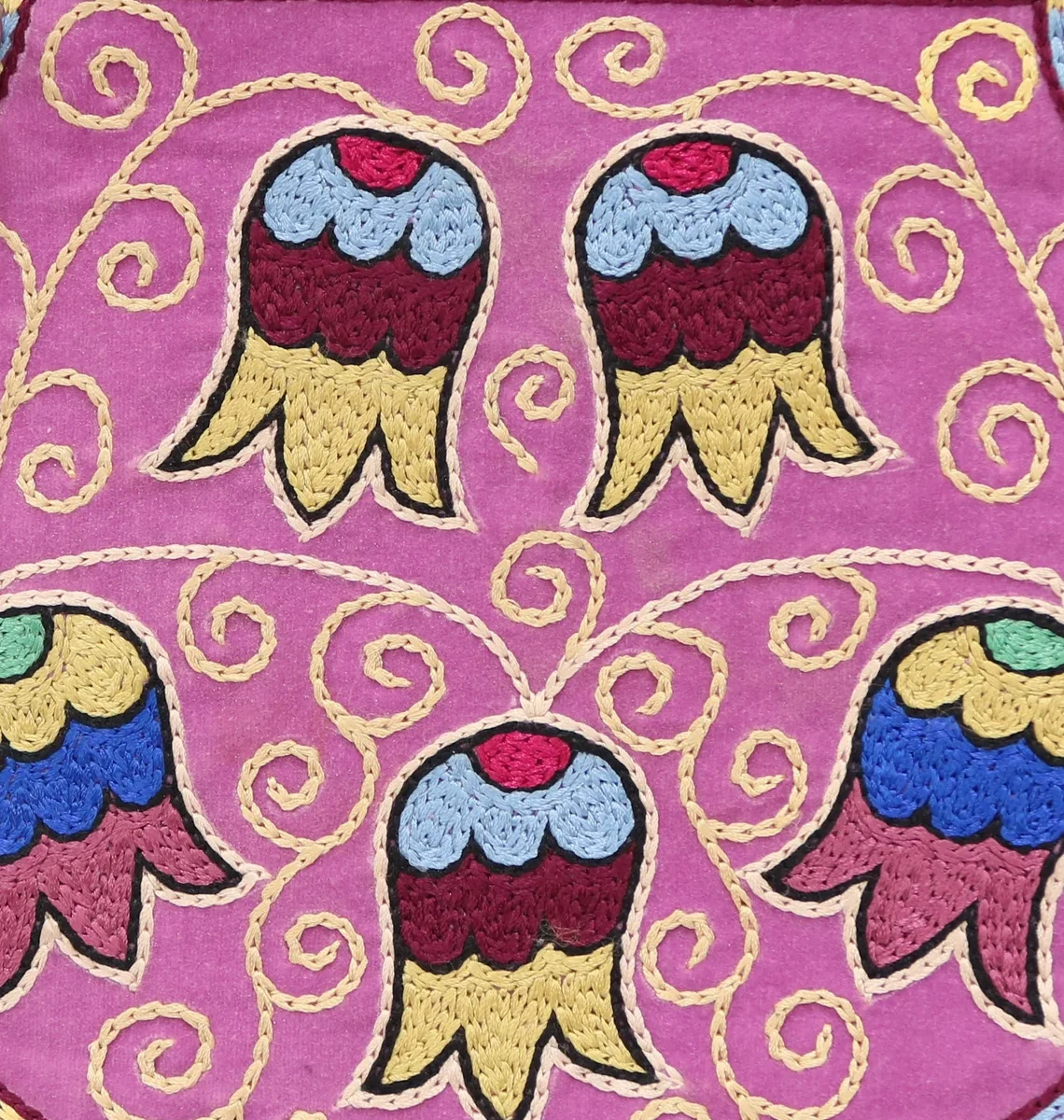 Suzani clutch, suzani purse, evening clutch. Shoulder Bag, Uzbek suzani clutch. Suzani motive hand clutch. Suzani totes. Decorative clutchs.