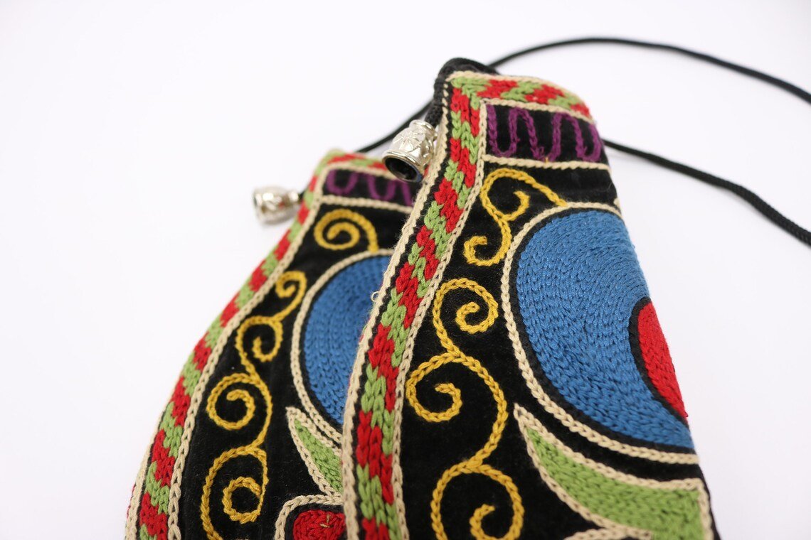 Suzani clutch, suzani purse, evening clutch. Shoulder Bag, Uzbek suzani clutch. Suzani motive hand clutch. Suzani totes. Decorative clutchs.