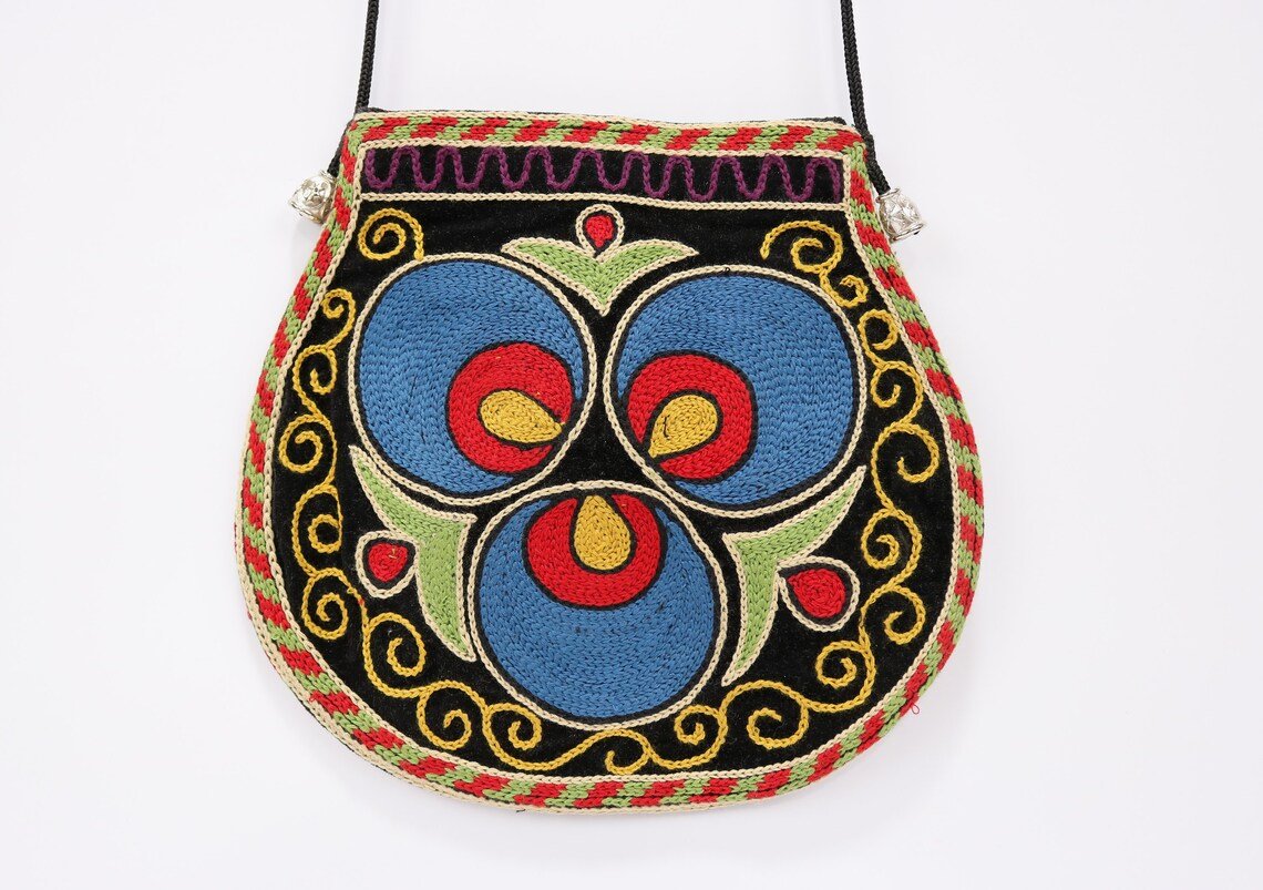 Suzani clutch, suzani purse, evening clutch. Shoulder Bag, Uzbek suzani clutch. Suzani motive hand clutch. Suzani totes. Decorative clutchs.