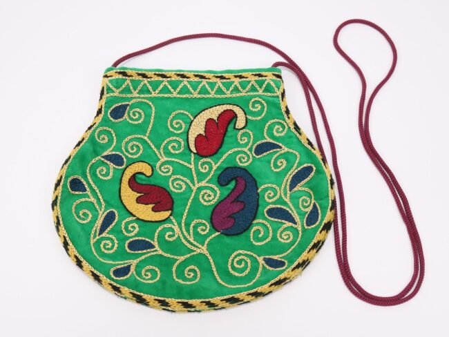 Suzani clutch, suzani purse, evening clutch. Shoulder Bag, Uzbek suzani clutch. Suzani motive hand clutch. Suzani totes. Decorative clutchs.