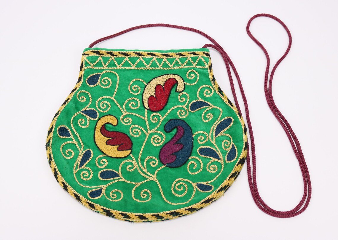Suzani clutch, suzani purse, evening clutch. Shoulder Bag, Uzbek suzani clutch. Suzani motive hand clutch. Suzani totes. Decorative clutchs.
