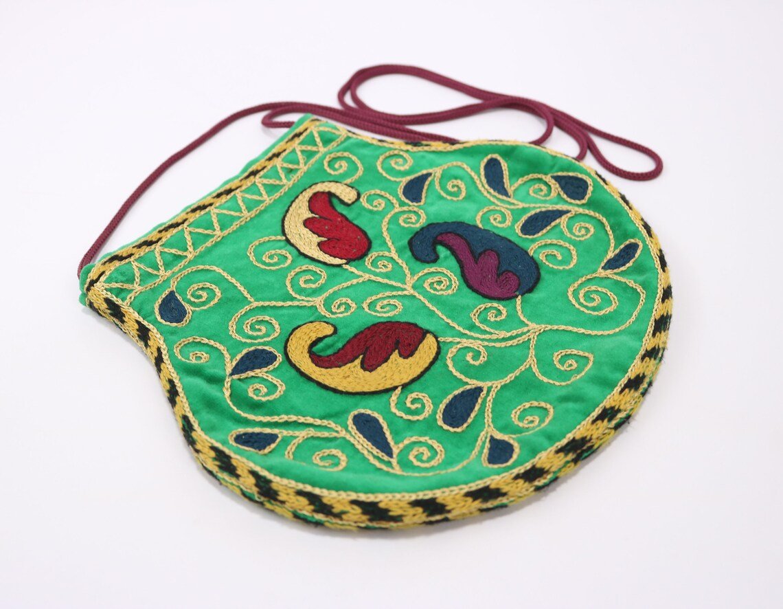 Suzani clutch, suzani purse, evening clutch. Shoulder Bag, Uzbek suzani clutch. Suzani motive hand clutch. Suzani totes. Decorative clutchs.