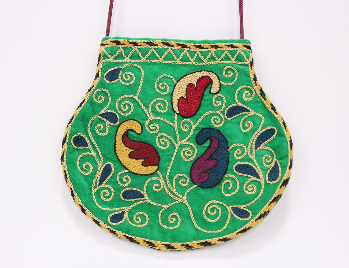 Suzani clutch, suzani purse, evening clutch. Shoulder Bag, Uzbek suzani clutch. Suzani motive hand clutch. Suzani totes. Decorative clutchs.