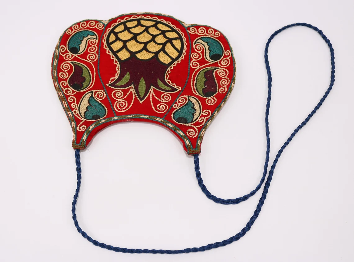 Suzani clutch, suzani purse, evening clutch. Shoulder Bag, Uzbek suzani clutch. Suzani motive hand clutch. Suzani totes. Decorative clutchs.