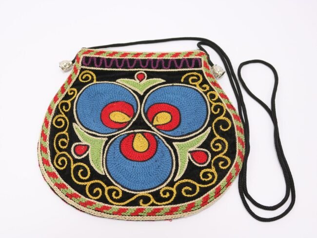 Suzani clutch, suzani purse, evening clutch. Shoulder Bag, Uzbek suzani clutch. Suzani motive hand clutch. Suzani totes. Decorative clutchs.