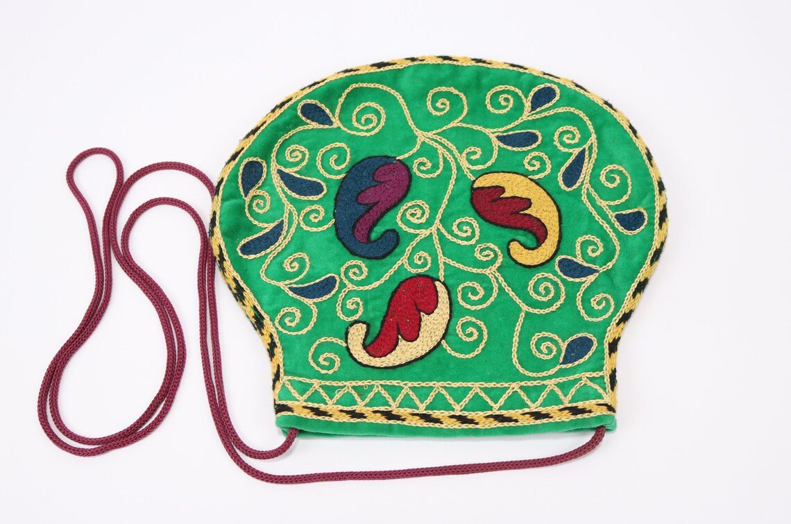 Suzani clutch, suzani purse, evening clutch. Shoulder Bag, Uzbek suzani clutch. Suzani motive hand clutch. Suzani totes. Decorative clutchs.