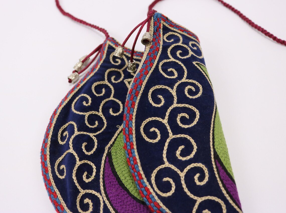 Suzani clutch, suzani purse, evening clutch. Shoulder Bag, Uzbek suzani clutch. Suzani motive hand clutch. Suzani totes. Decorative clutchs.