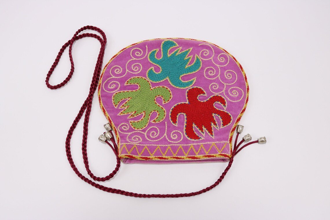 Suzani clutch, suzani purse, evening clutch. Shoulder Bag, Uzbek suzani clutch. Suzani motive hand clutch. Suzani totes. Decorative clutchs.