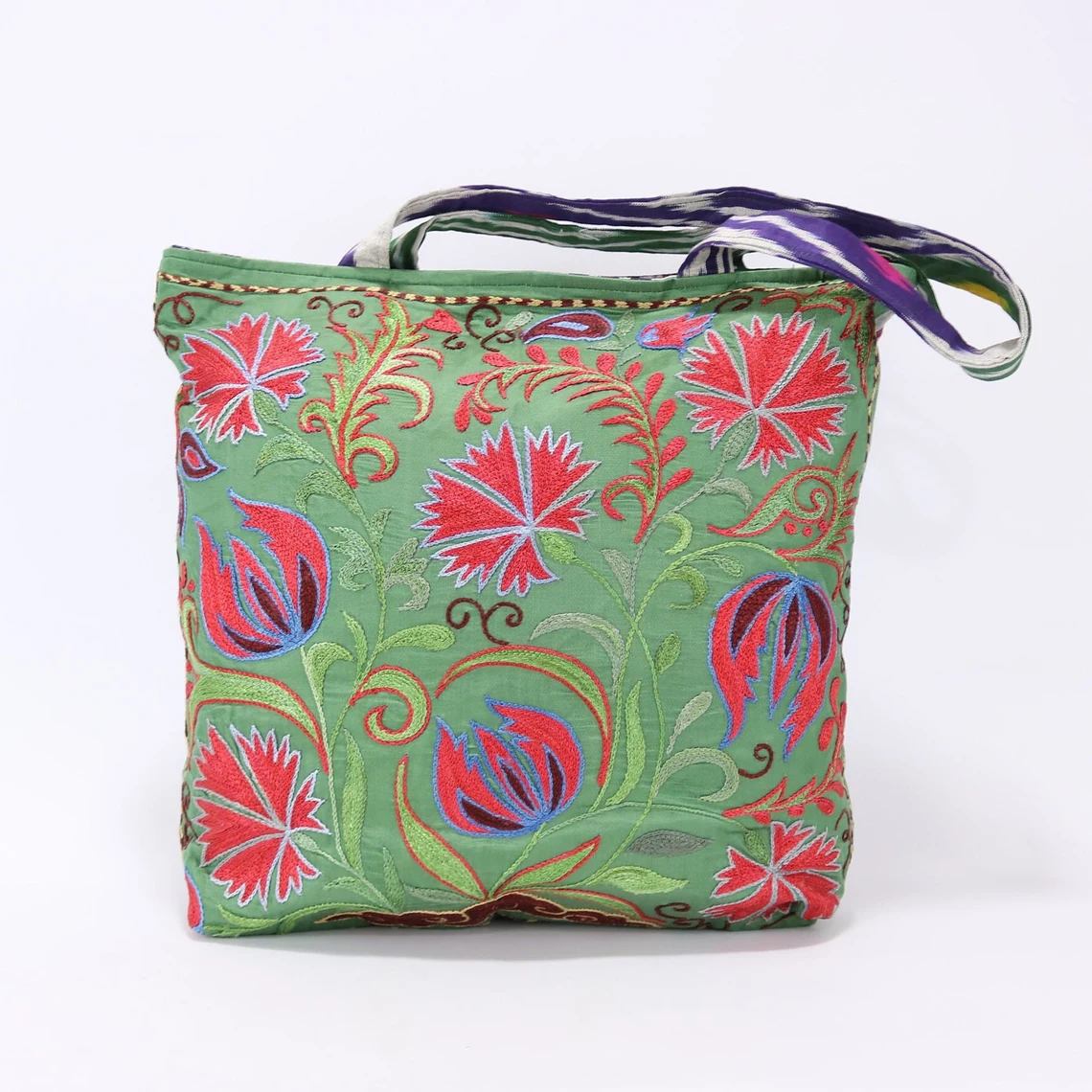Shoulder Bag, Suzani clutch, suzani purse, evening clutch. Uzbek suzani clutch. Suzani motive hand clutch. Suzani totes. Decorative clutchs.