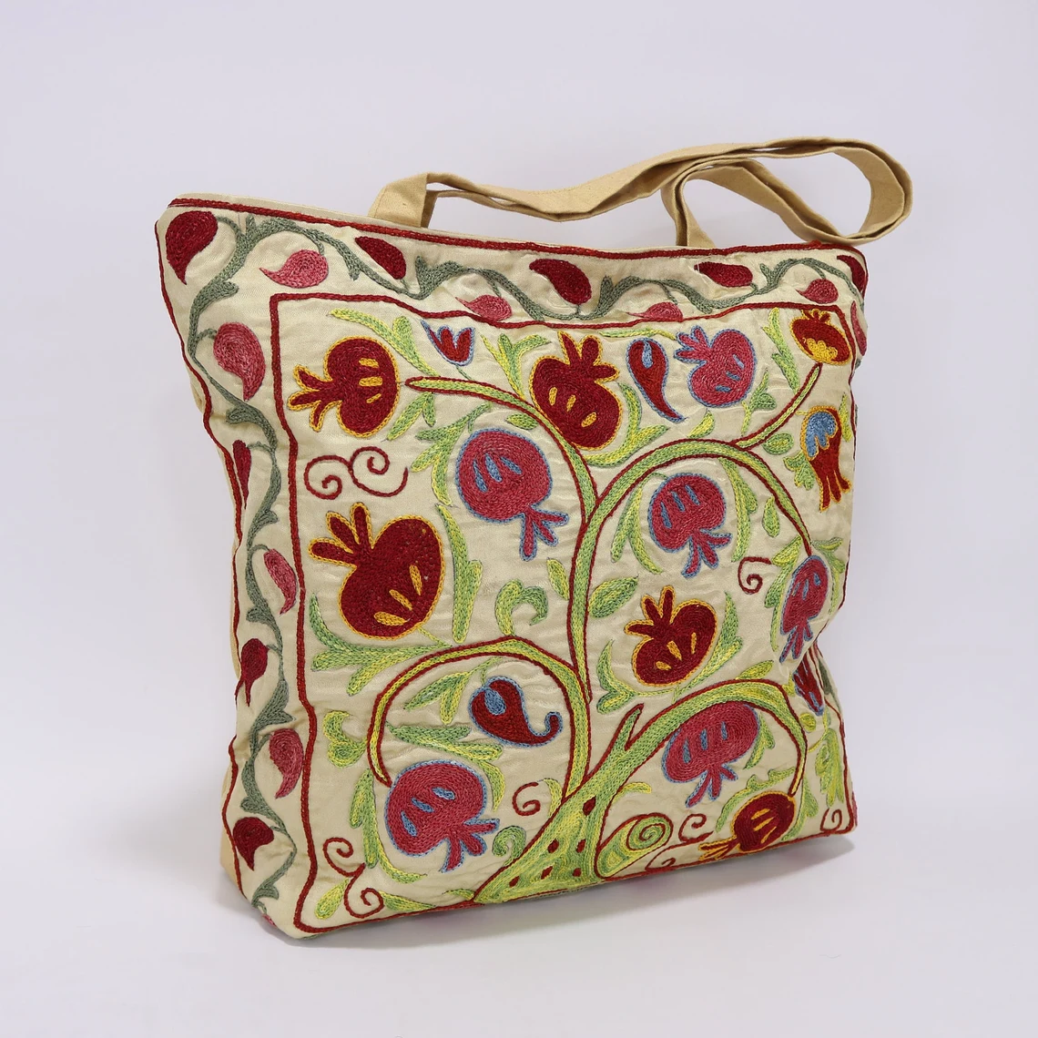 Shoulder Bag, Suzani clutch, suzani purse, evening clutch. Uzbek suzani clutch. Suzani motive hand clutch. Suzani totes. Decorative clutchs.