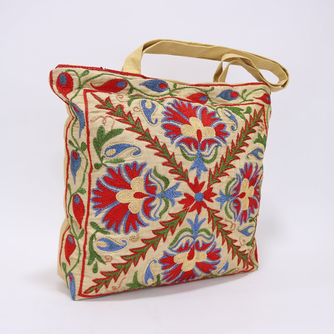 Shoulder Bag, Suzani clutch, suzani purse, evening clutch. Uzbek suzani clutch. Suzani motive hand clutch. Suzani totes. Decorative clutchs.