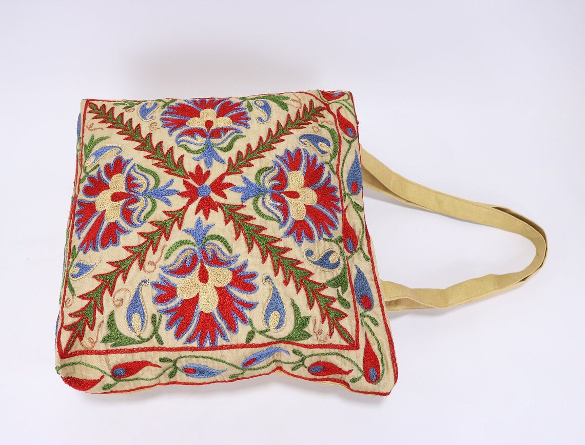 Shoulder Bag, Suzani clutch, suzani purse, evening clutch. Uzbek suzani clutch. Suzani motive hand clutch. Suzani totes. Decorative clutchs.