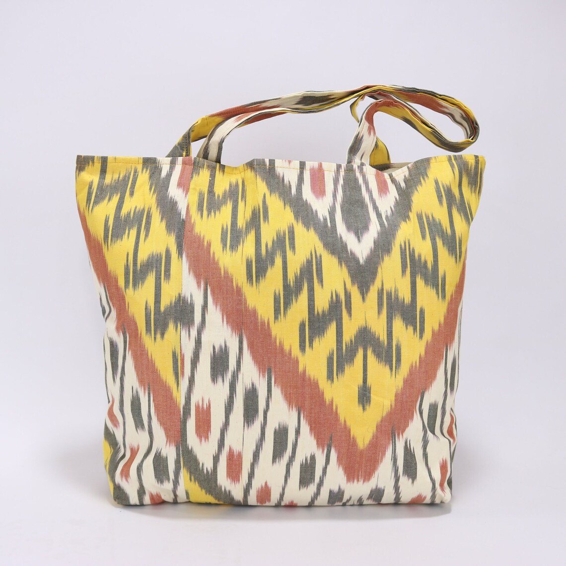 Shoulder Bag, Suzani clutch, suzani purse, evening clutch. Uzbek suzani clutch. Suzani motive hand clutch. Suzani totes. Decorative clutchs.
