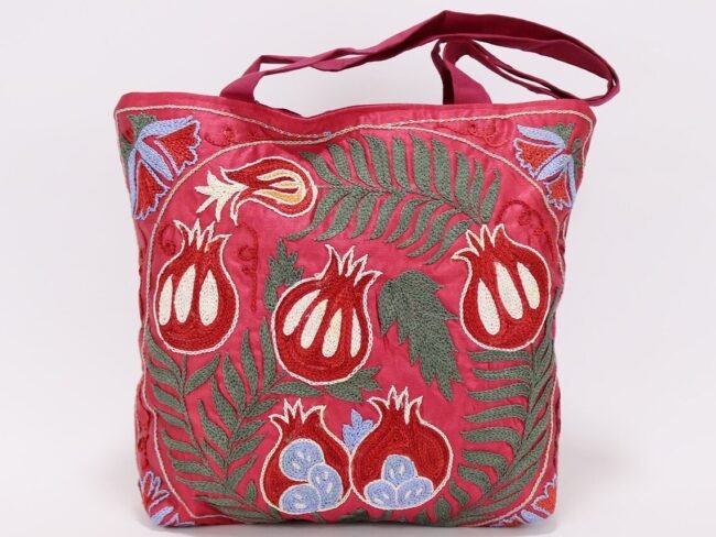 Shoulder Bag, Suzani clutch, suzani purse, evening clutch. Uzbek suzani clutch. Suzani motive hand clutch. Suzani totes. Decorative clutchs.