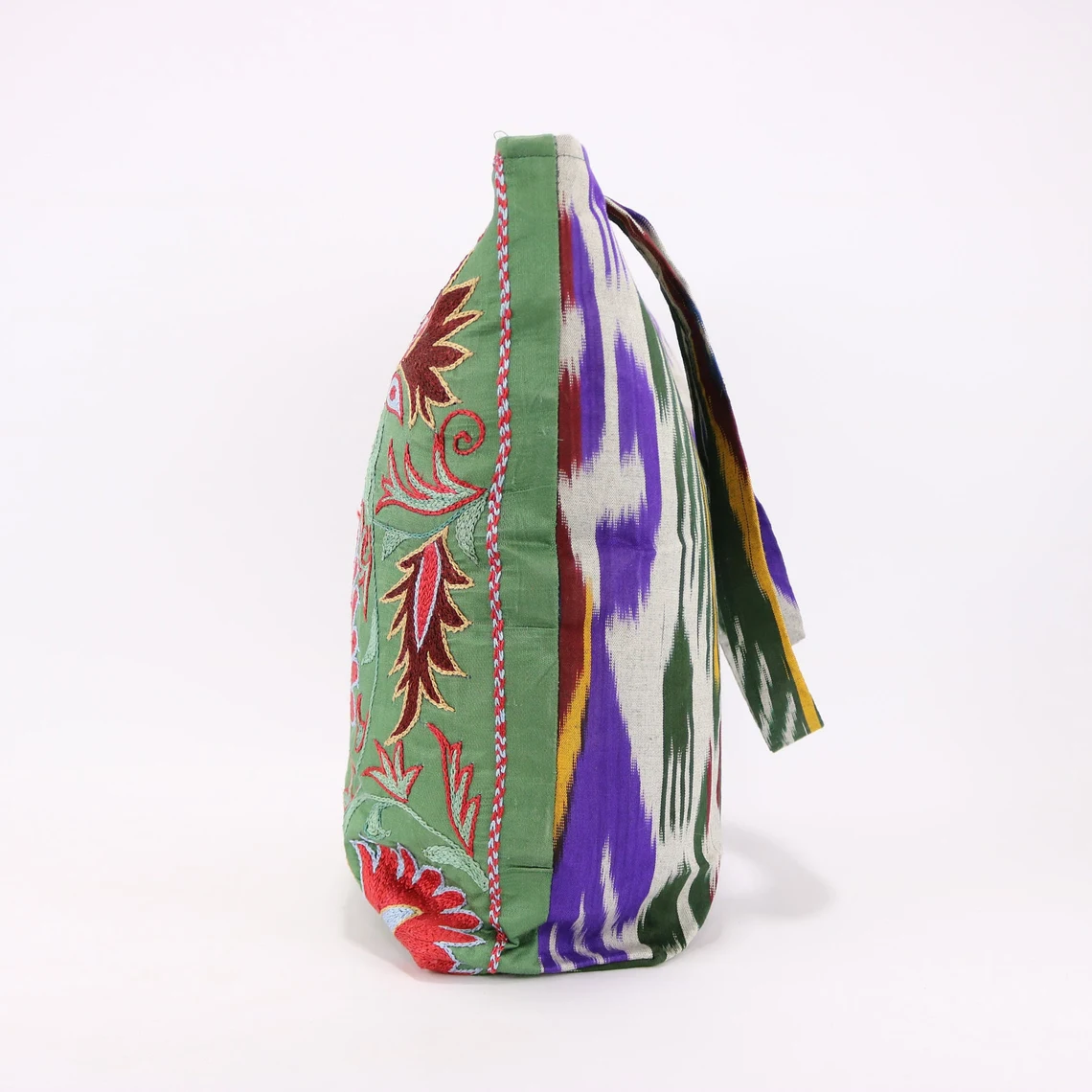 Shoulder Bag, Suzani clutch, suzani purse, evening clutch. Uzbek suzani clutch. Suzani motive hand clutch. Suzani totes. Decorative clutchs.