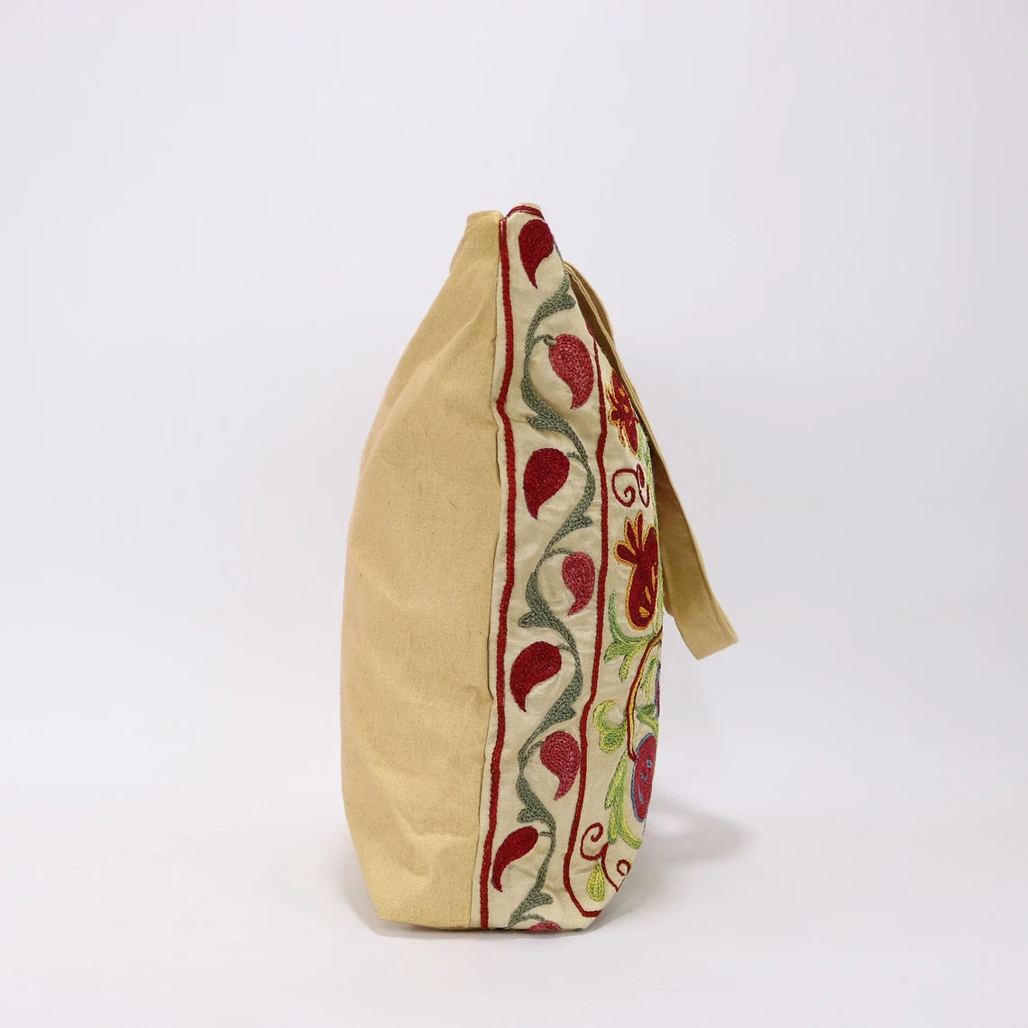 Shoulder Bag, Suzani clutch, suzani purse, evening clutch. Uzbek suzani clutch. Suzani motive hand clutch. Suzani totes. Decorative clutchs.