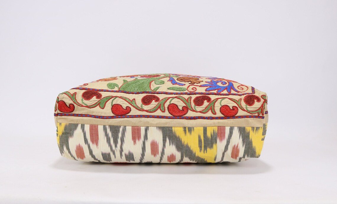 Shoulder Bag, Suzani clutch, suzani purse, evening clutch. Uzbek suzani clutch. Suzani motive hand clutch. Suzani totes. Decorative clutchs.