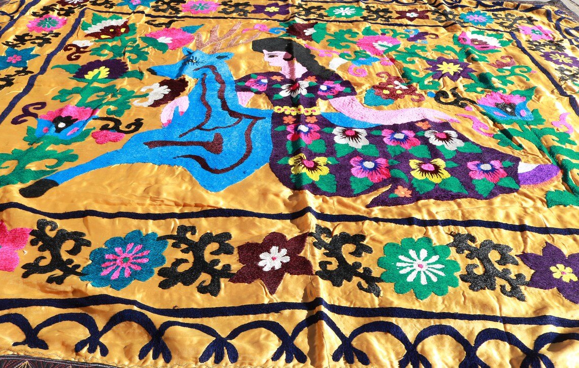 Suzani Vintage Boho Wall Decor, Uzbek Handmade Silk Embroidery, Suzani Fabric, Ethnic Wall hanging,Tapestry, Suzani Bedcover, Tablecloth
