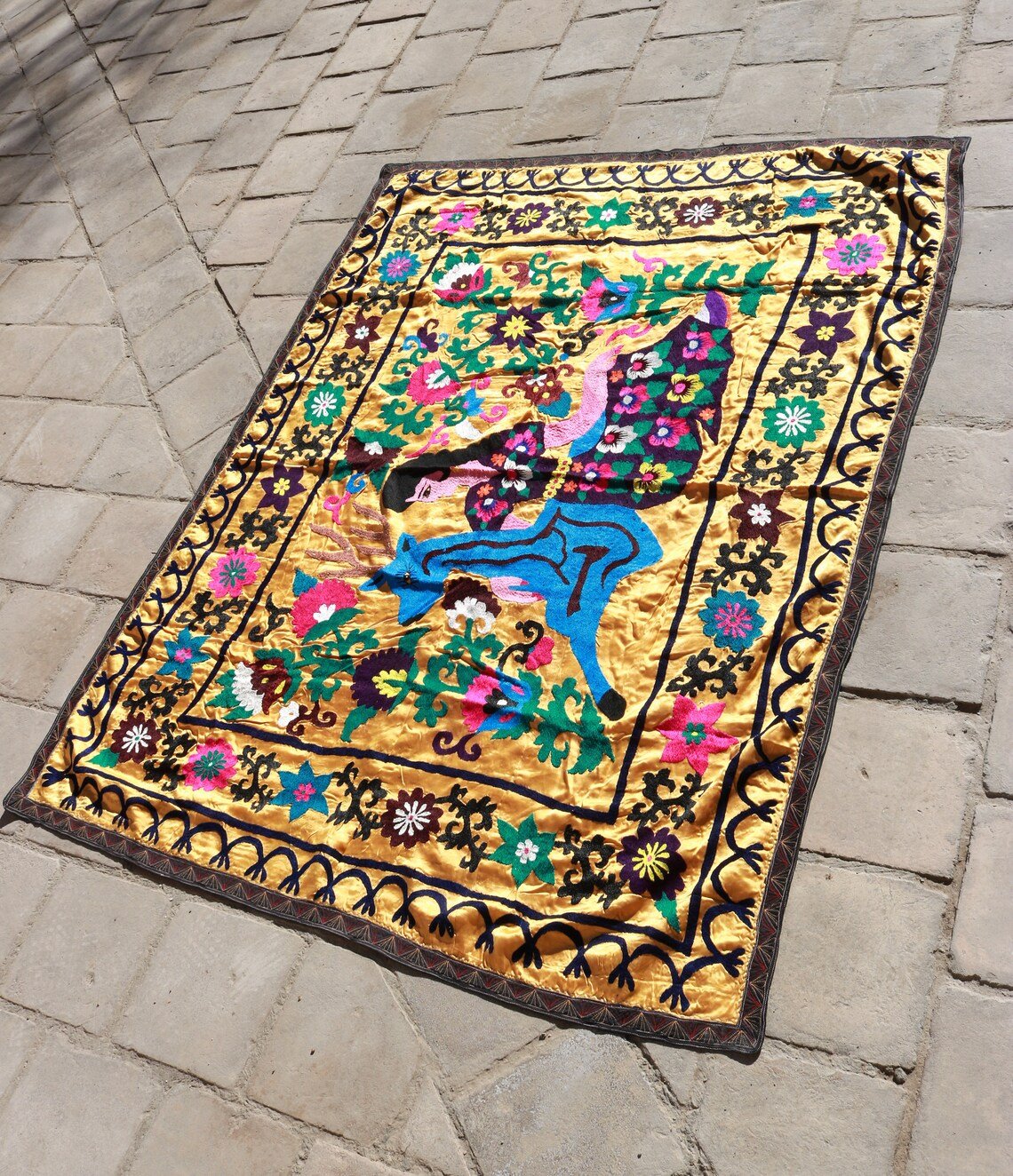 Suzani Vintage Boho Wall Decor, Uzbek Handmade Silk Embroidery, Suzani Fabric, Ethnic Wall hanging,Tapestry, Suzani Bedcover, Tablecloth