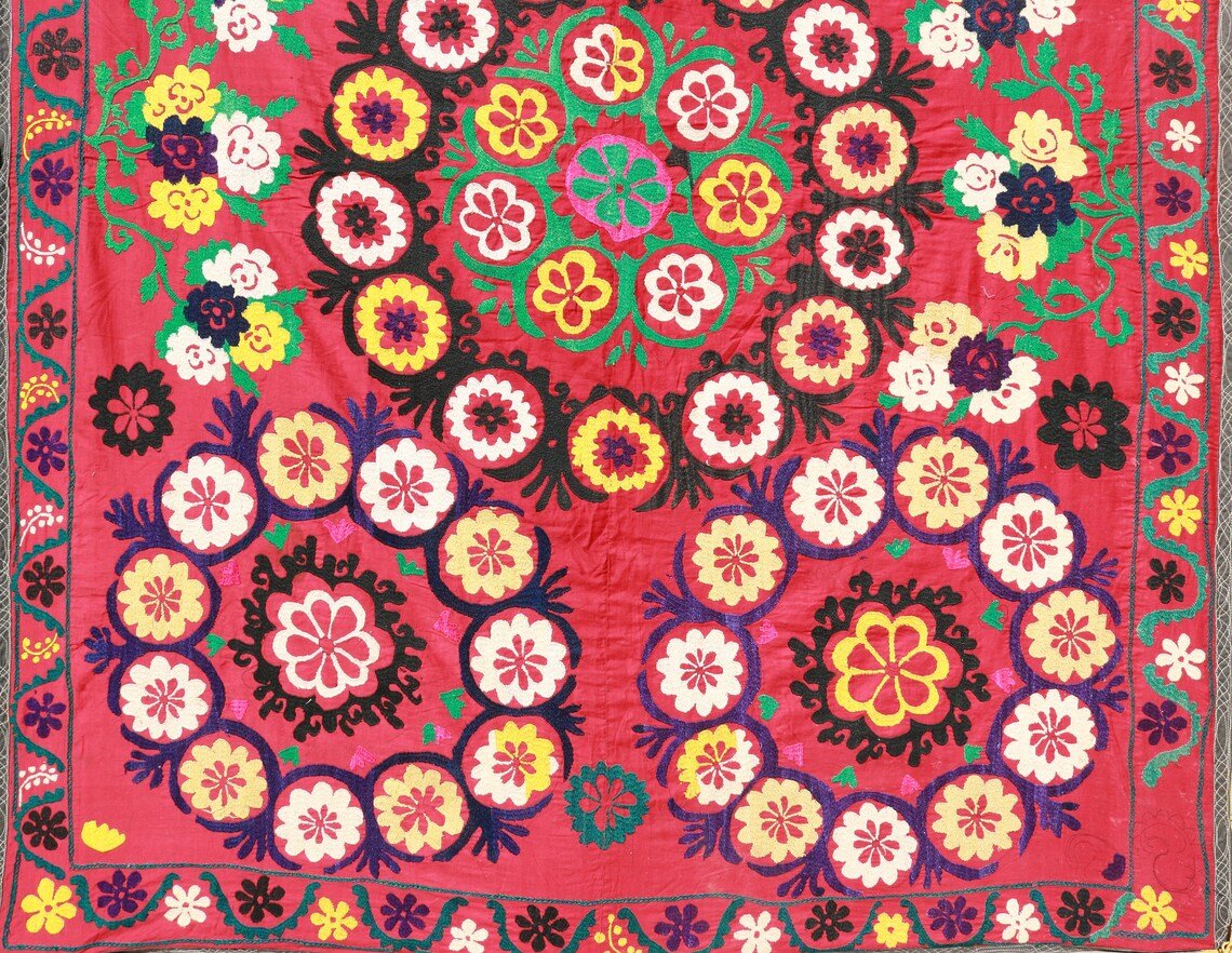 Suzani Vintage Boho Wall Decor, Uzbek Handmade Silk Embroidery, Suzani Fabric, Ethnic Wall hanging,Tapestry, Suzani Bedcover, Tablecloth