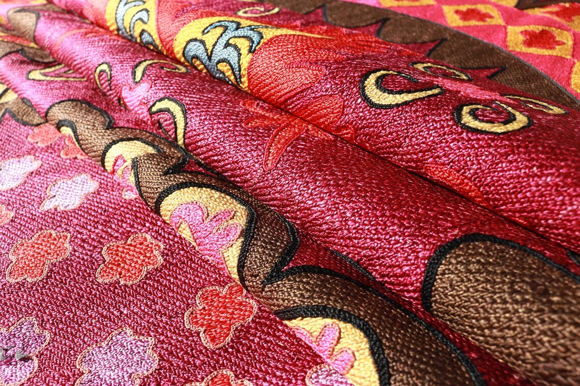 Suzani Vintage Boho Wall Decor, Uzbek Handmade Silk Embroidery, Suzani Fabric, Ethnic Wall hanging,Tapestry, Suzani Bedcover, Tablecloth