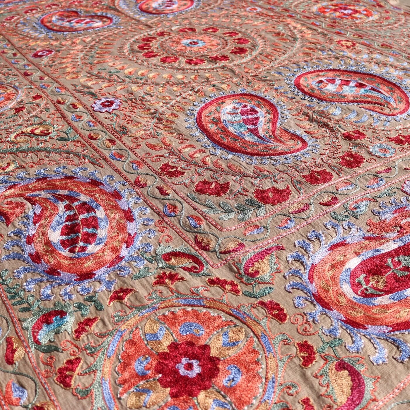 il_fullxfull.3708593339_3e6f Silk Suzani Clasic Uzbek embroidery,Suzani Fabric Suzani Wall Hanging, Bedspread, Bed cover, Wall hanging, Wall Decor fabric, Tablecloth