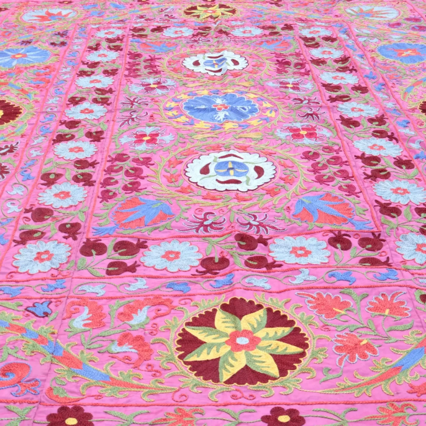 Silk Suzani Clasic Uzbek embroidery,Suzani Fabric Suzani Wall Hanging, Bedspread, Bed cover, Wall hanging, Wall Decor fabric, Tablecloth
