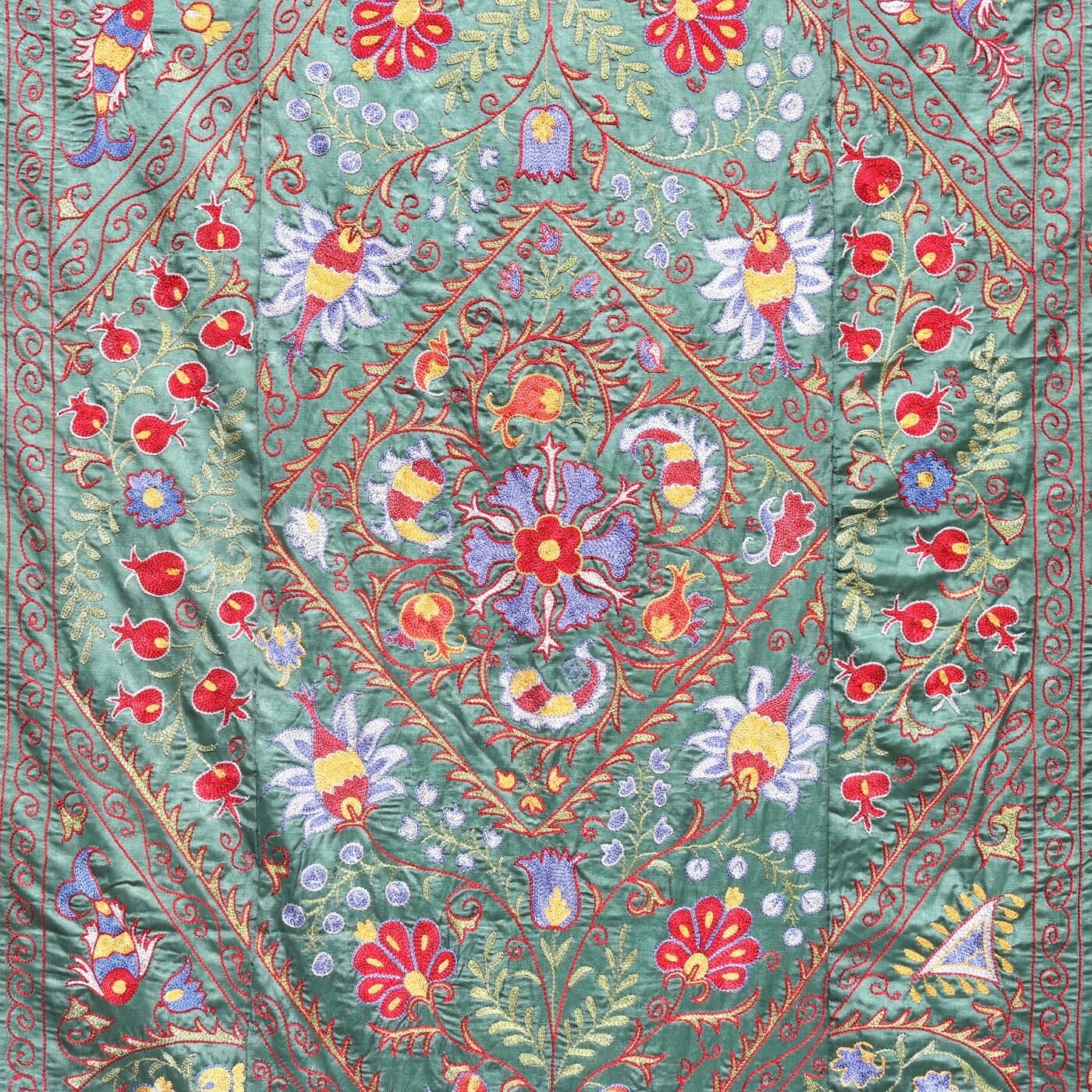 Silk Suzani Clasic Uzbek embroidery,Suzani Fabric Suzani Wall Hanging, Bedspread, Bed cover, Wall hanging, Wall Decor fabric, Tablecloth