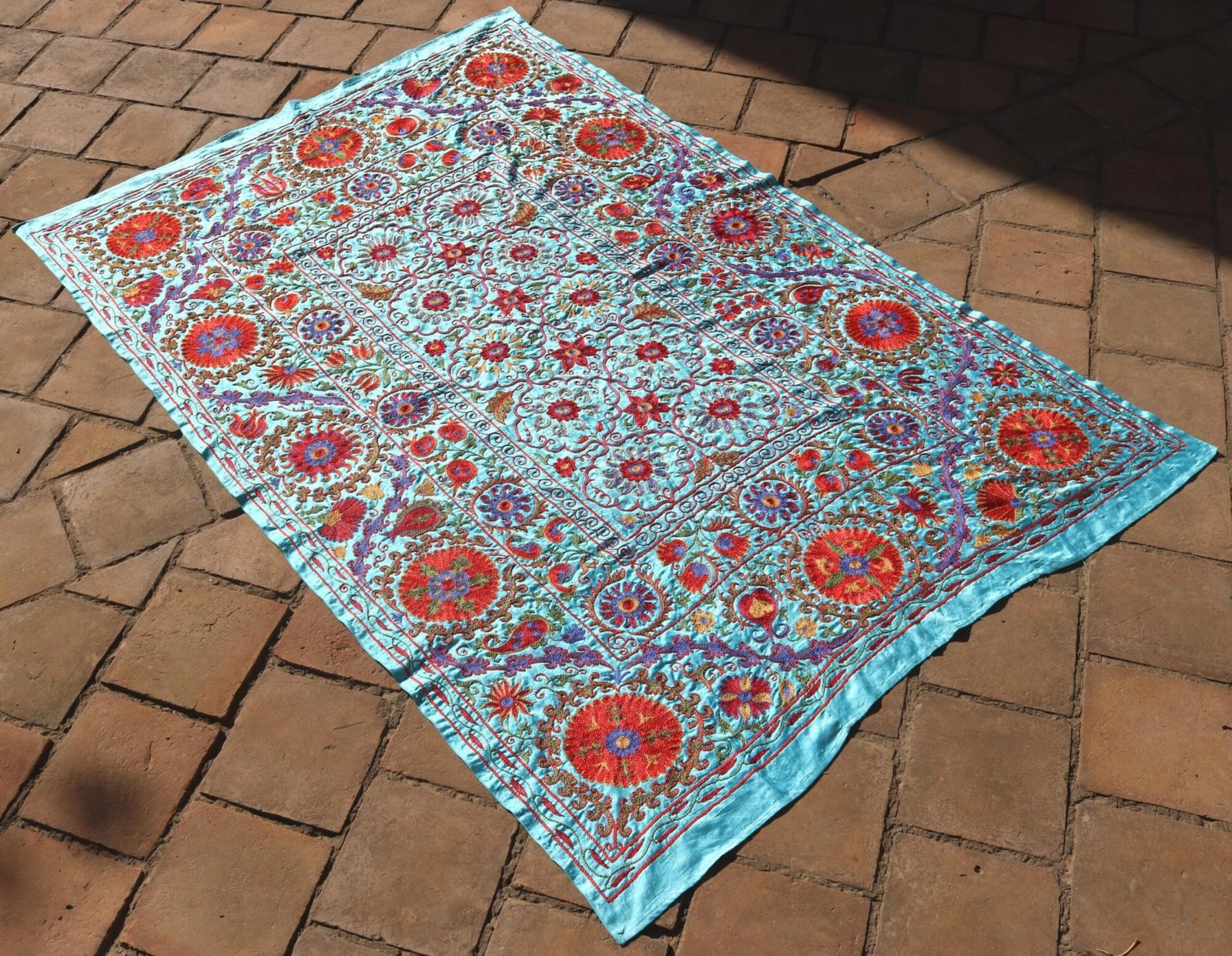 Silk Suzani Clasic Uzbek embroidery,Suzani Fabric Suzani Wall Hanging, Bedspread, Bed cover, Wall hanging, Wall Decor fabric, Tablecloth