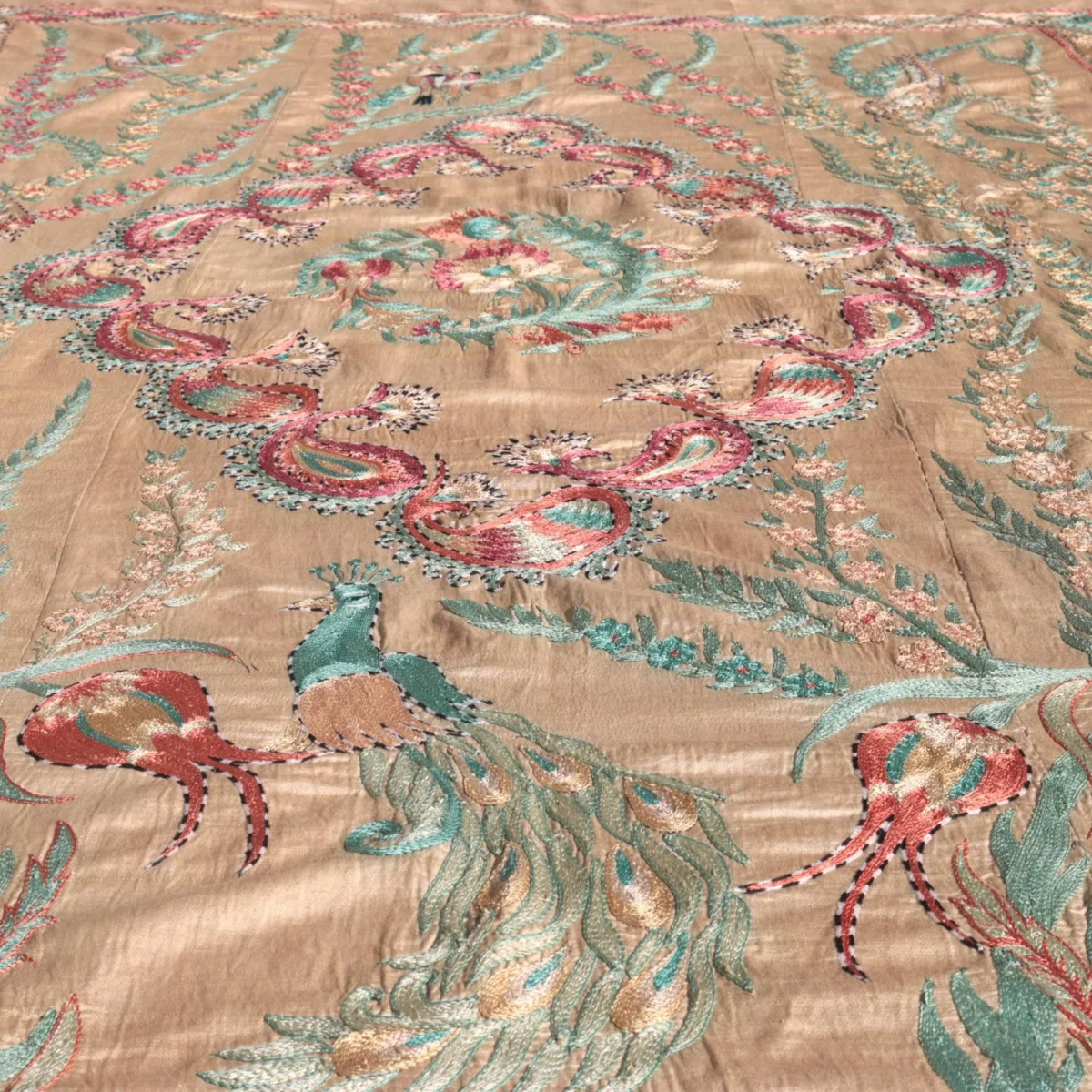 Silk Suzani Clasic Uzbek embroidery,Suzani Fabric Suzani Wall Hanging, Bedspread, Bed cover, Wall hanging, Wall Decor fabric, Tablecloth