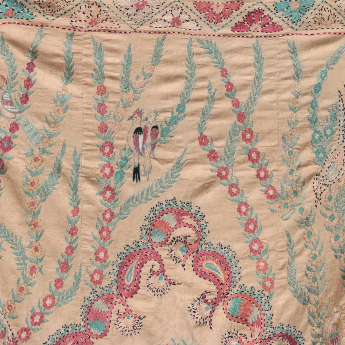 Silk Suzani Clasic Uzbek embroidery,Suzani Fabric Suzani Wall Hanging, Bedspread, Bed cover, Wall hanging, Wall Decor fabric, Tablecloth