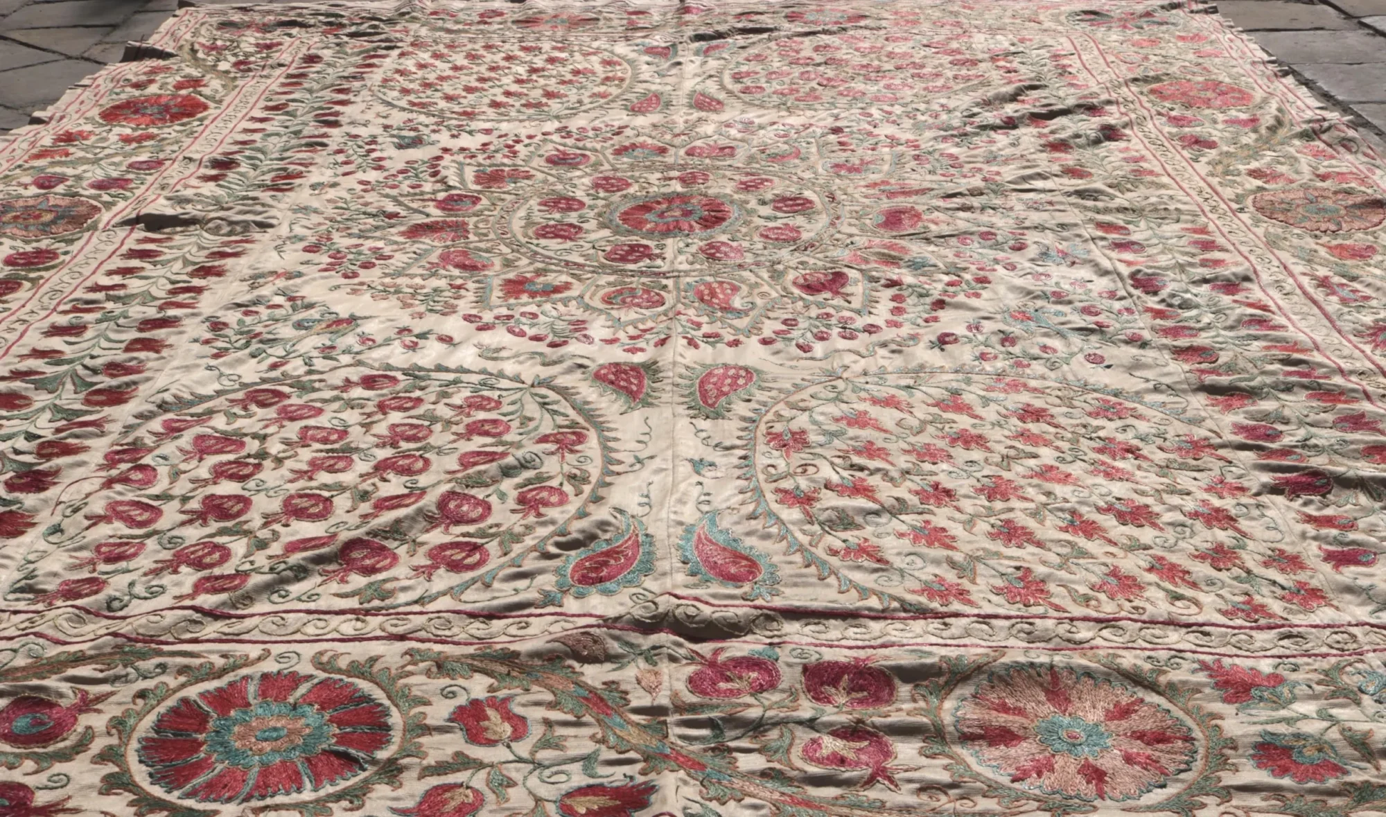 il_fullxfull.6426691662_skjz Suzani Uzbek handmade embroidery,Suzani Fabric Suzani Wall Hanging, Bedspread, Bedcover, Wall hanging Decorative fabric, Suzani tablecloth.