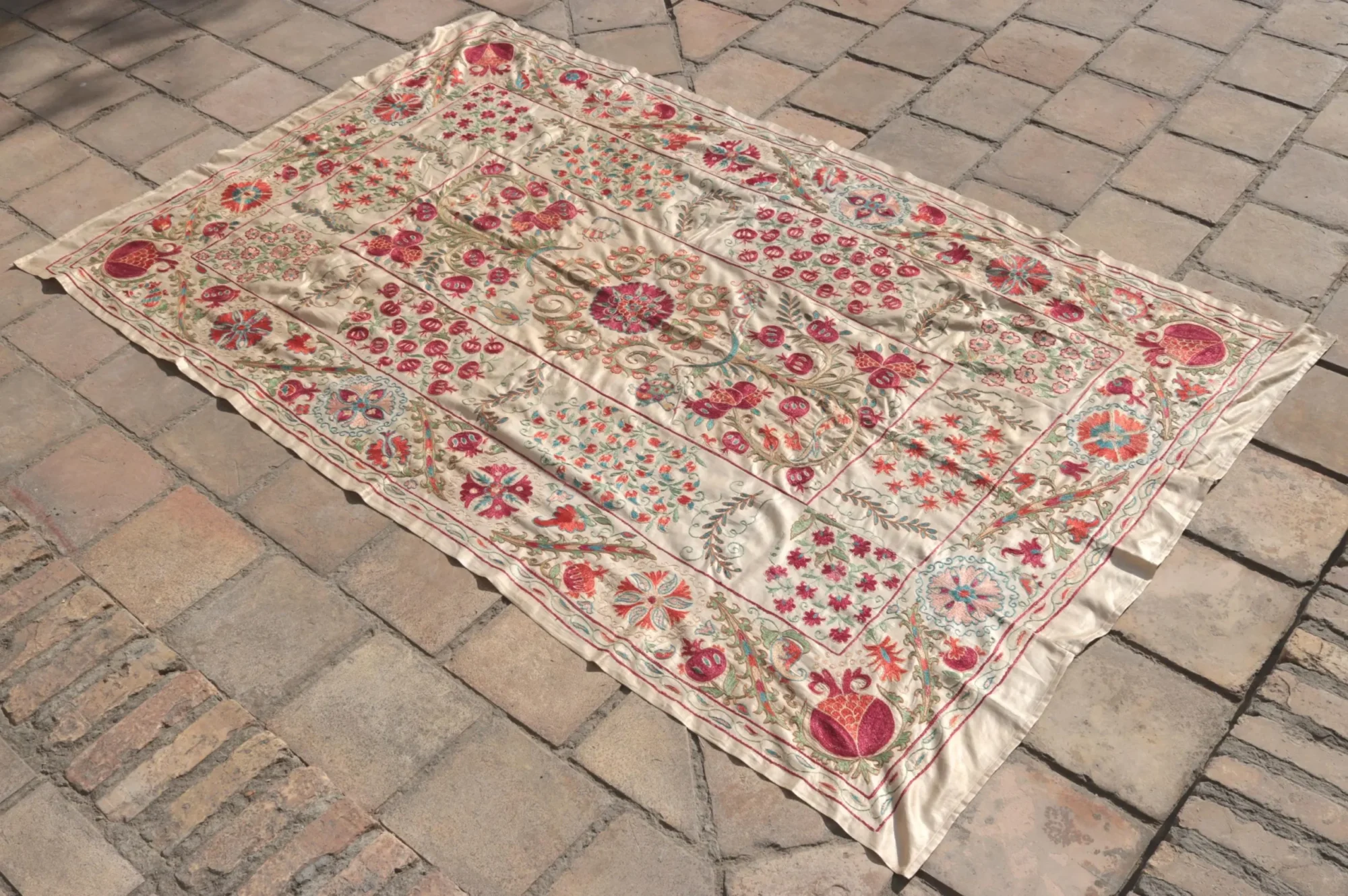 Suzani Uzbek handmade embroidery,Suzani Fabric Suzani Wall Hanging,  Bedspread, Bedcover, Wall hanging Decorative fabric, Suzani tablecloth.