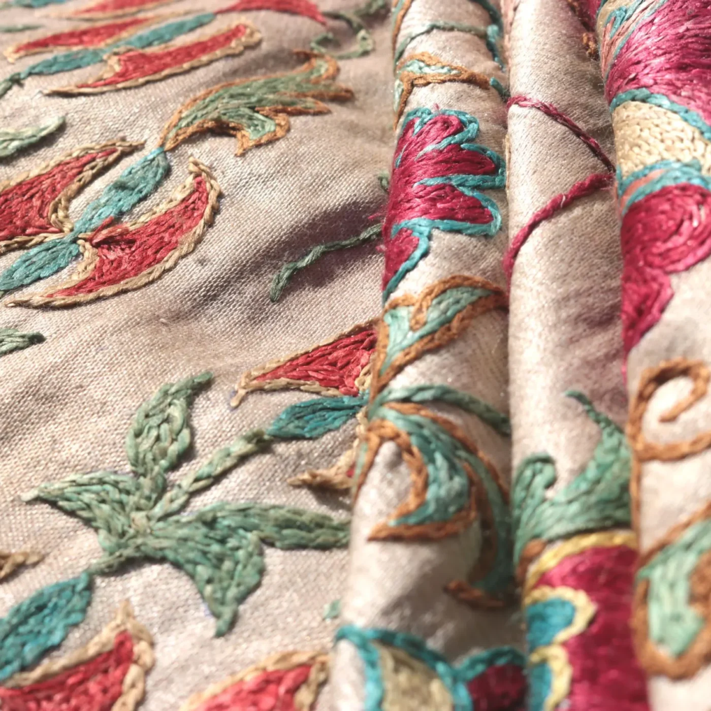 il_fullxfull.6432262792_1so3 Suzani Uzbek handmade embroidery,Suzani Fabric Suzani Wall Hanging, Bedspread, Bedcover, Wall hanging Decorative fabric, Suzani tablecloth.