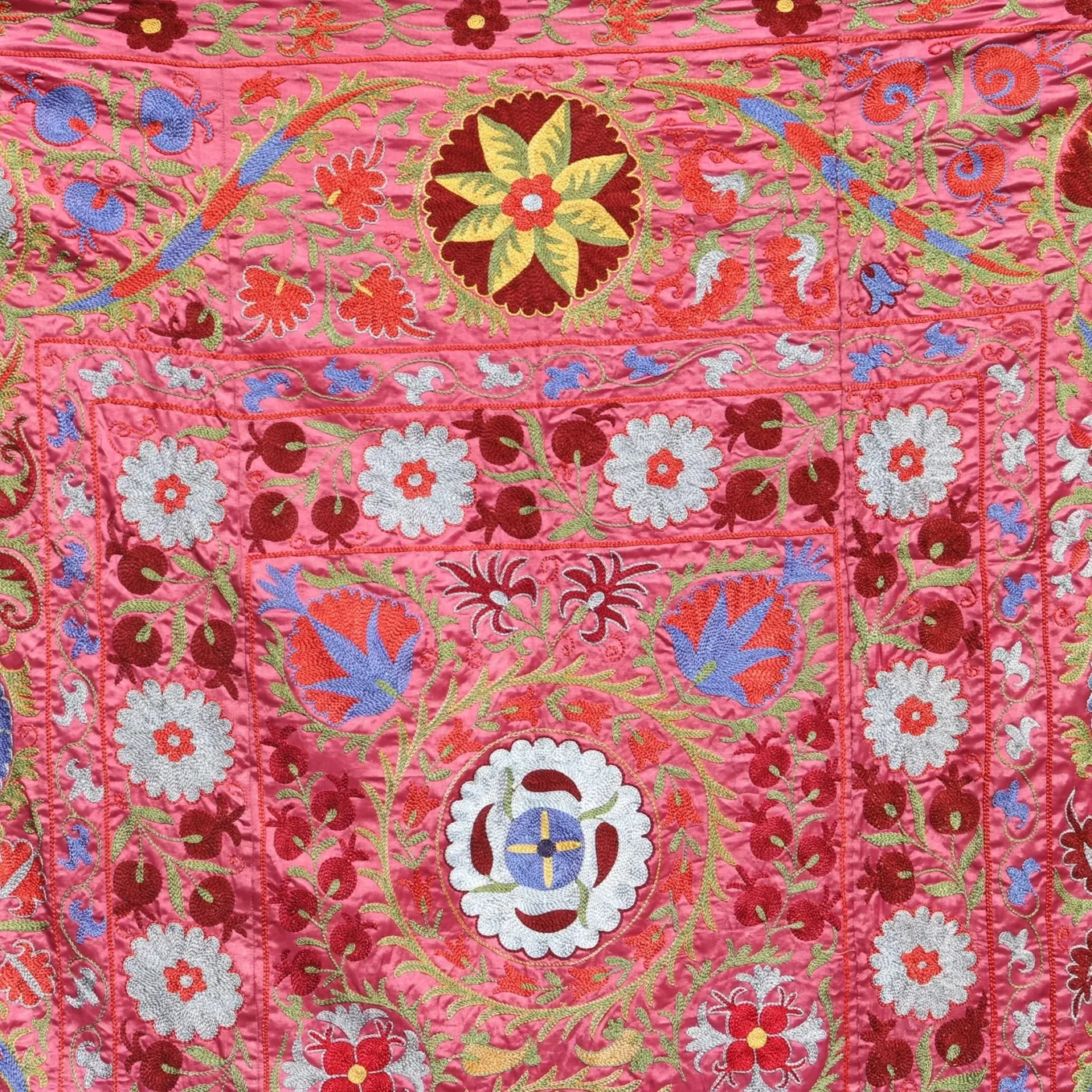 Silk Suzani Clasic Uzbek embroidery,Suzani Fabric Suzani Wall Hanging, Bedspread, Bed cover, Wall hanging, Wall Decor fabric, Tablecloth