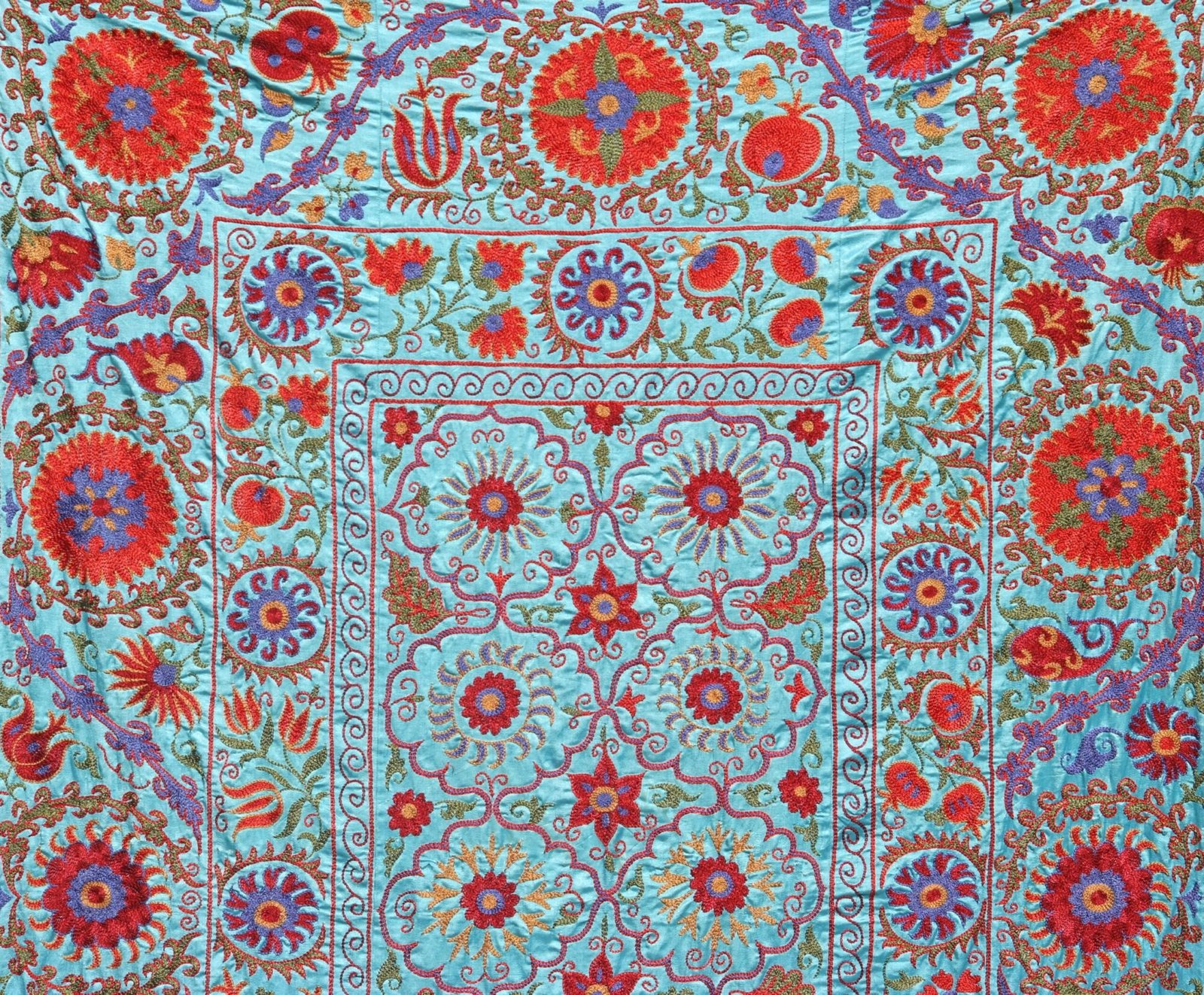 Silk Suzani Clasic Uzbek embroidery,Suzani Fabric Suzani Wall Hanging, Bedspread, Bed cover, Wall hanging, Wall Decor fabric, Tablecloth