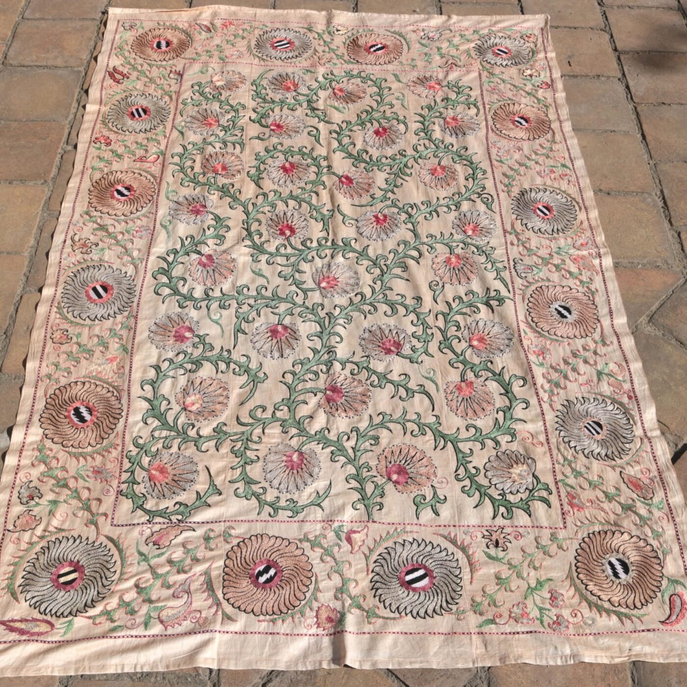 Silk Suzani Clasic Uzbek embroidery,Suzani Fabric Suzani Wall Hanging, Bedspread, Bed cover, Wall hanging, Wall Decor fabric, Tablecloth