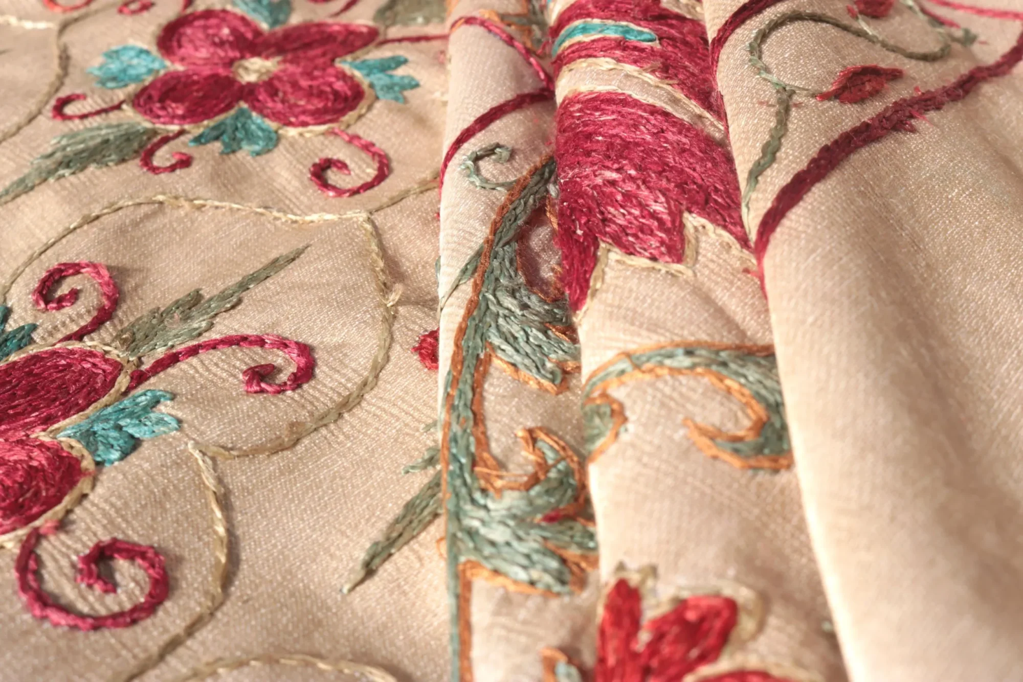 Suzani Uzbek handmade embroidery,Suzani Fabric Suzani Wall Hanging,  Bedspread, Bedcover, Wall hanging Decorative fabric, Suzani tablecloth.