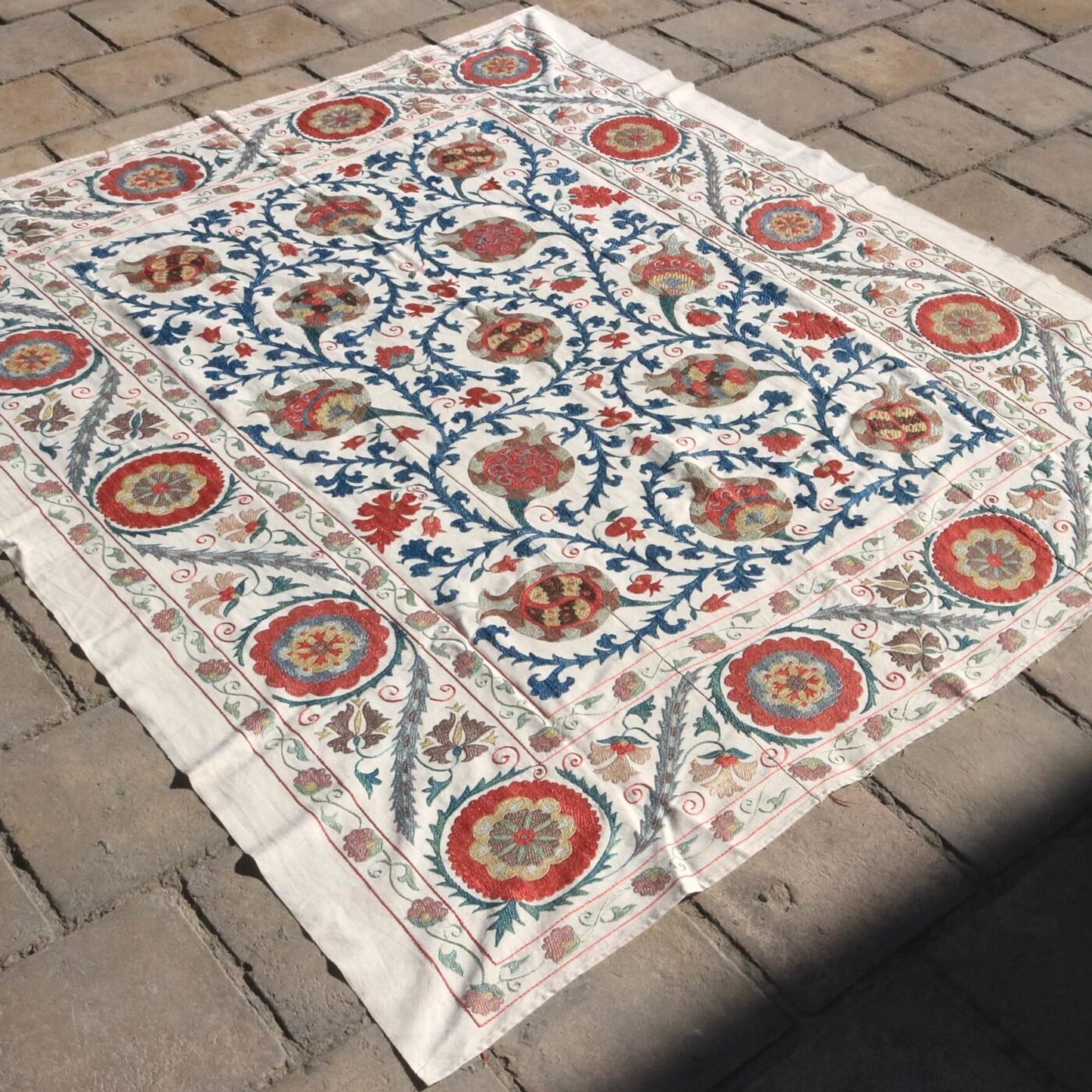 Uzbek handmade embroidery suzani. Bedspread, Bedcover, Wall hanging, Tapestry, Wall decor, Throw, tablecloth.