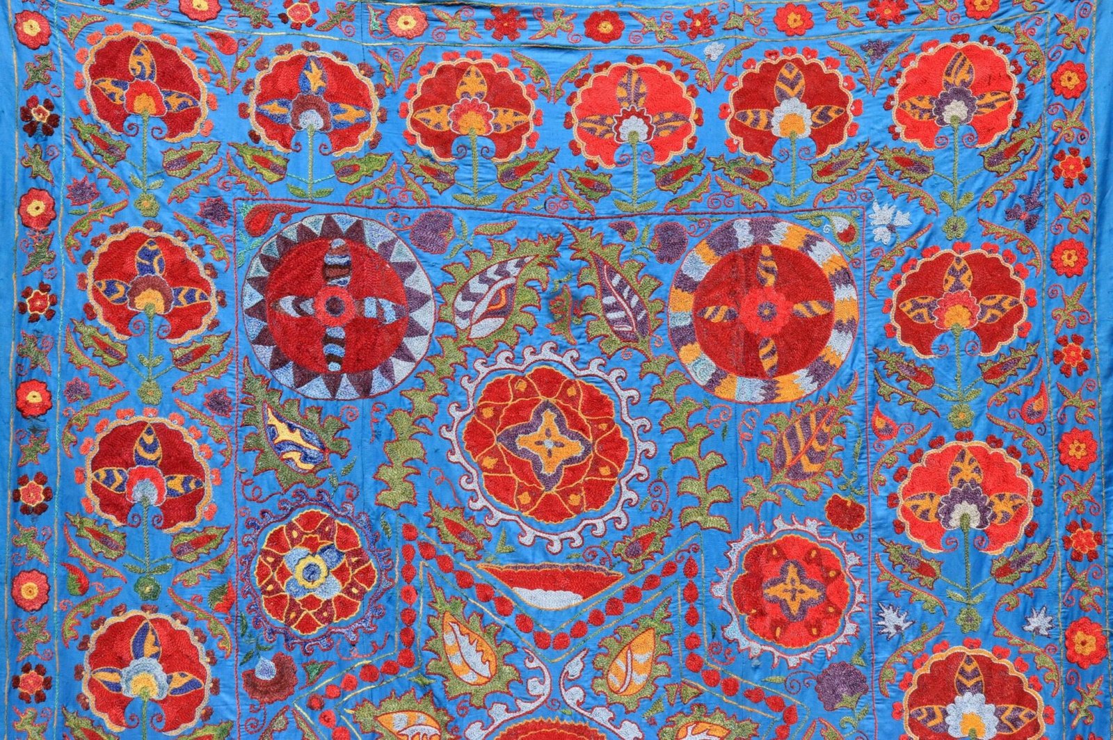 Uzbek handmade embroidery suzani. Bedspread, Bedcover, Wall hanging, Tapestry, Wall decor, Throw, tablecloth.