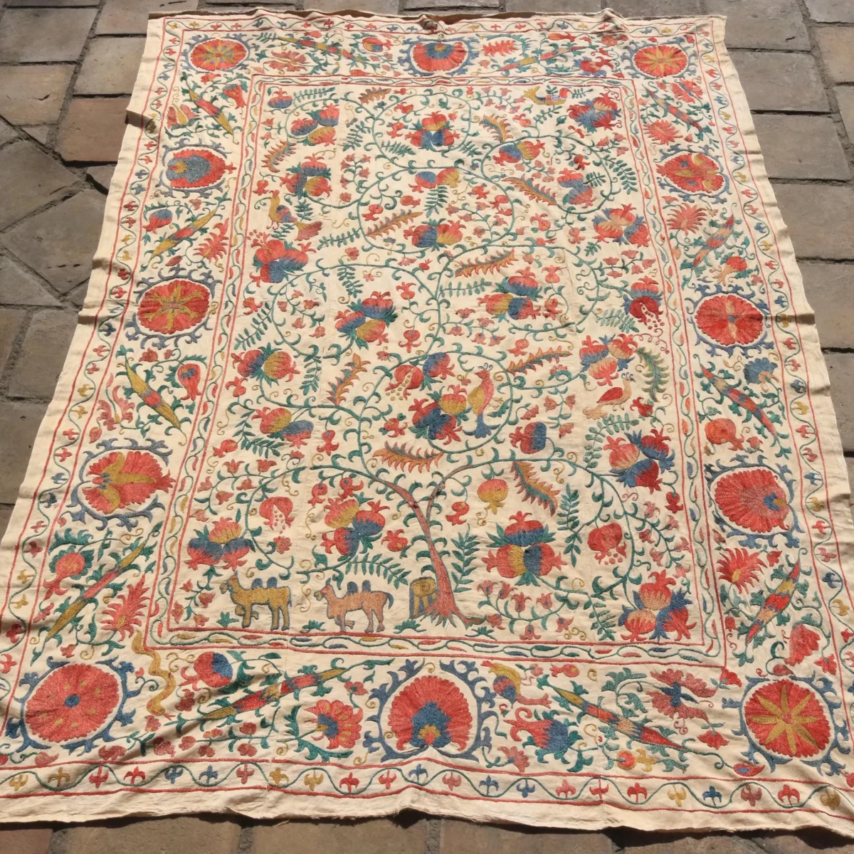 Uzbek handmade embroidery suzani. Bedspread, Bedcover, Wall hanging, Tapestry, Wall decor, Throw, tablecloth.