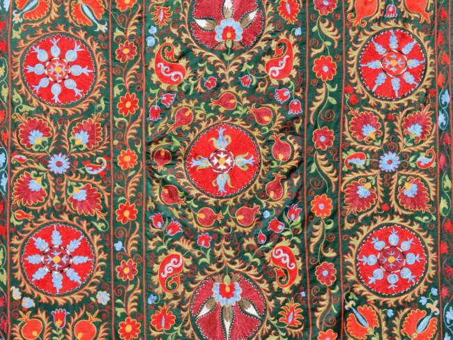 Uzbek handmade embroidery suzani. Bedspread, Bedcover, Wall hanging, Tapestry, Wall decor, Throw, tablecloth.
